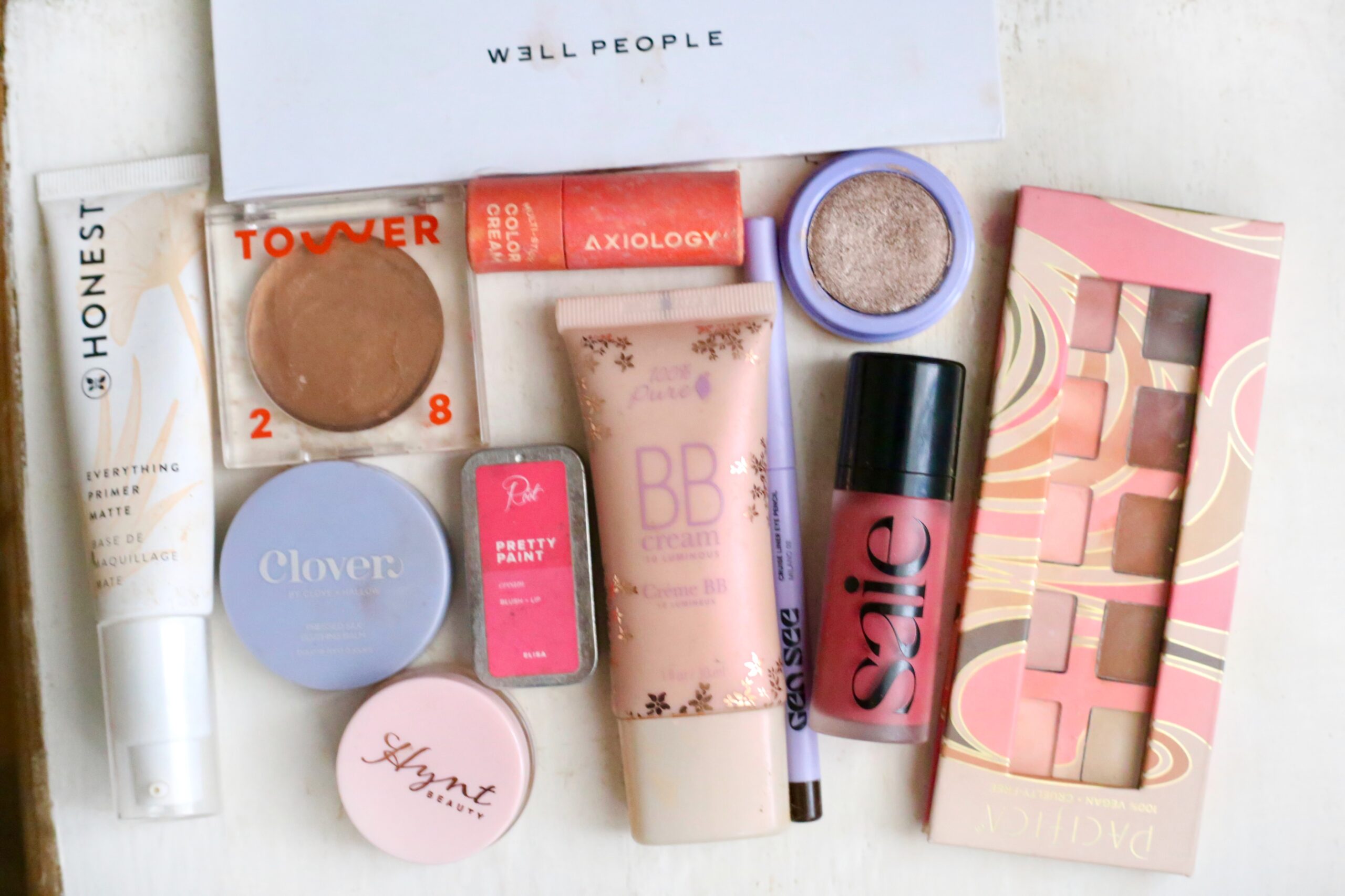 Best Clean Makeup Brands for Teens & Tweens (Budget Friendly!)